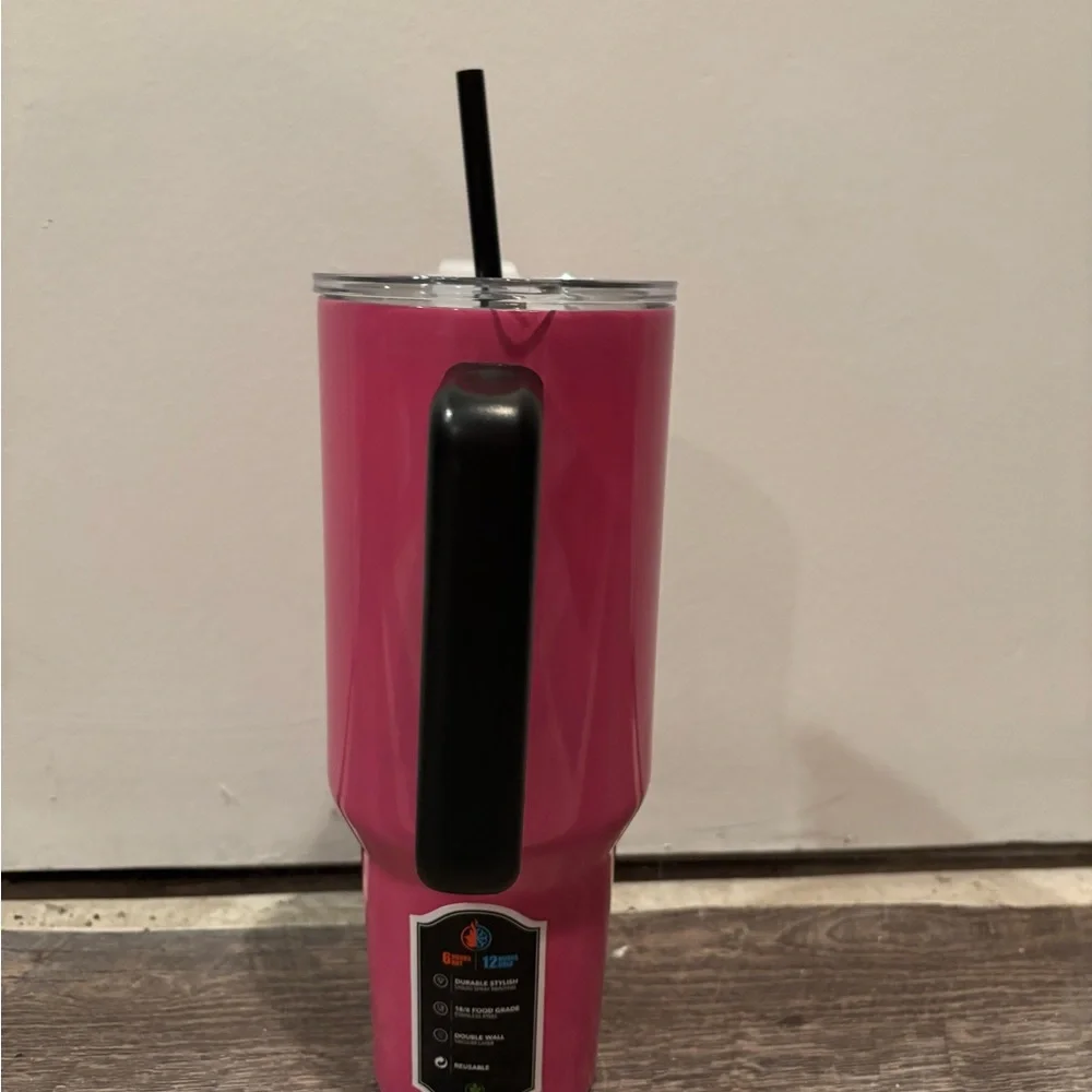 Sanrio My Melody 40oz Stainless Steel Tumbler –‎ Pink – NEW